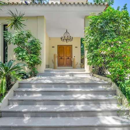 Villa Tropical *
