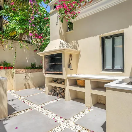 Tropical Villa Marbella