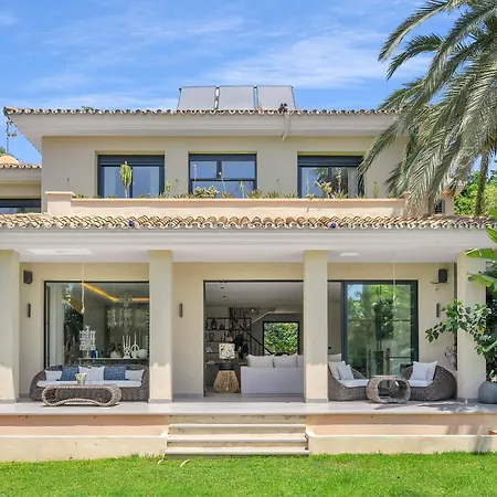Tropical Villa